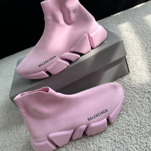 Balenciaga Pink Women's Sneakers - Picture 2 of 5